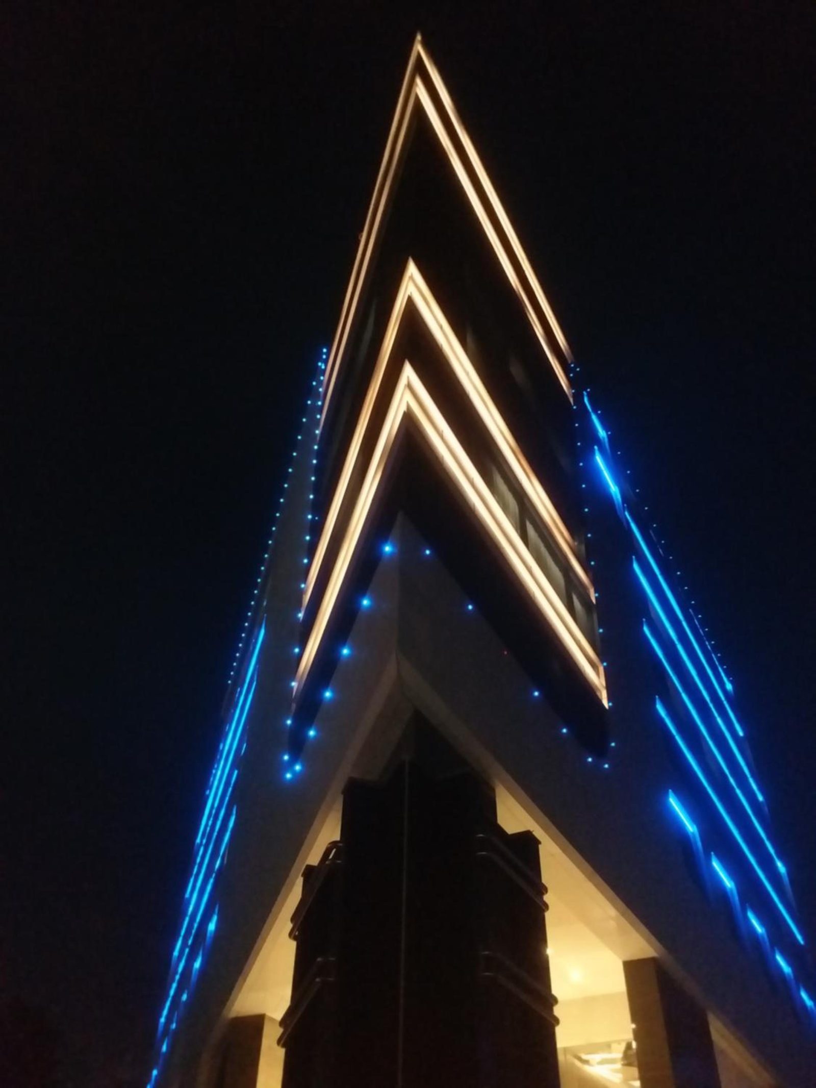 Radisson Bengaluru City Center — photo 4