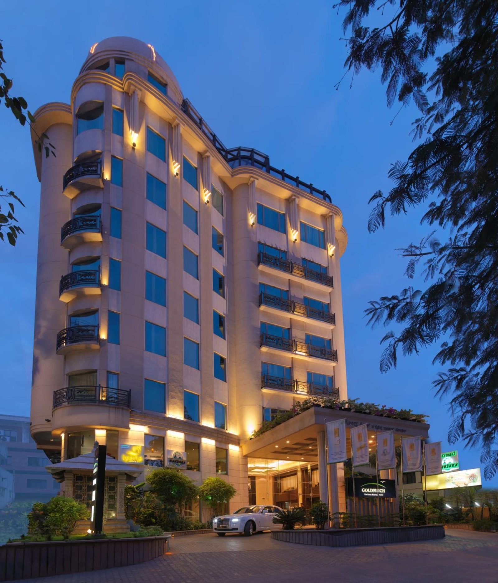 Goldfinch Hotel Bangalore — photo 2