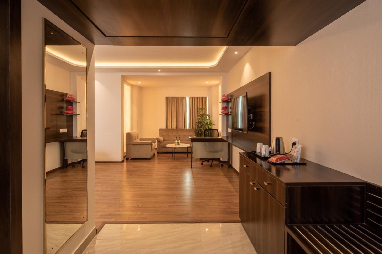 Goldfinch Hotel Bangalore — photo 7