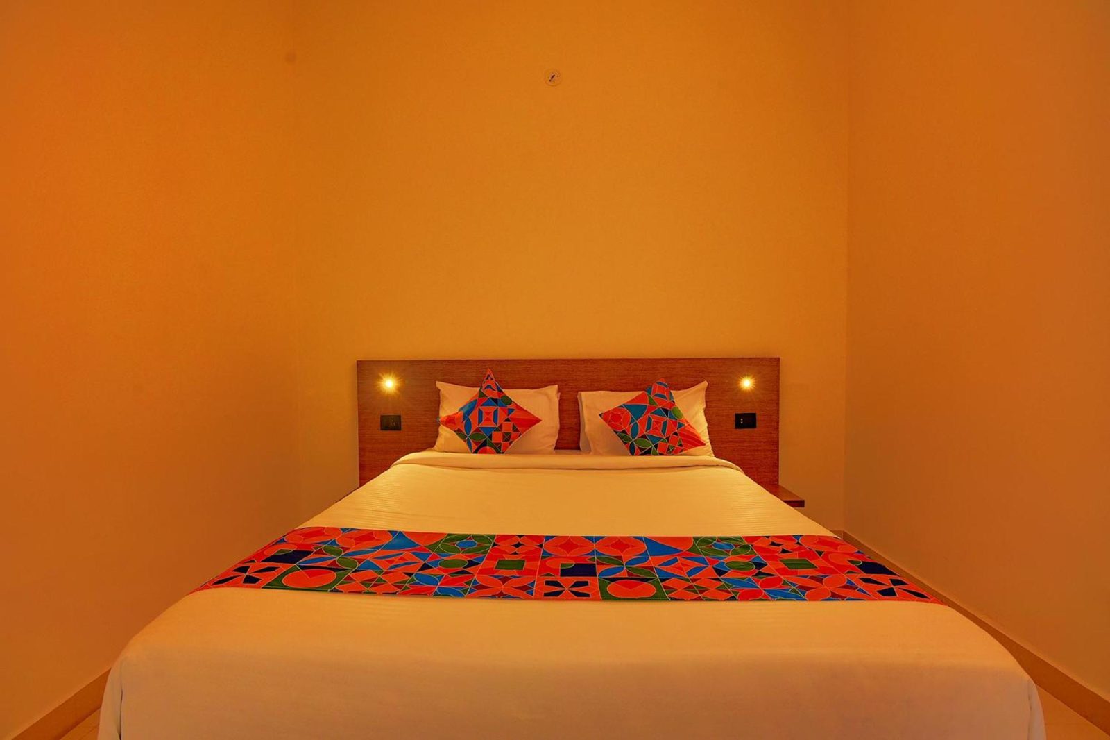 FabHotel GR Lake View - BTM Layout — photo 6