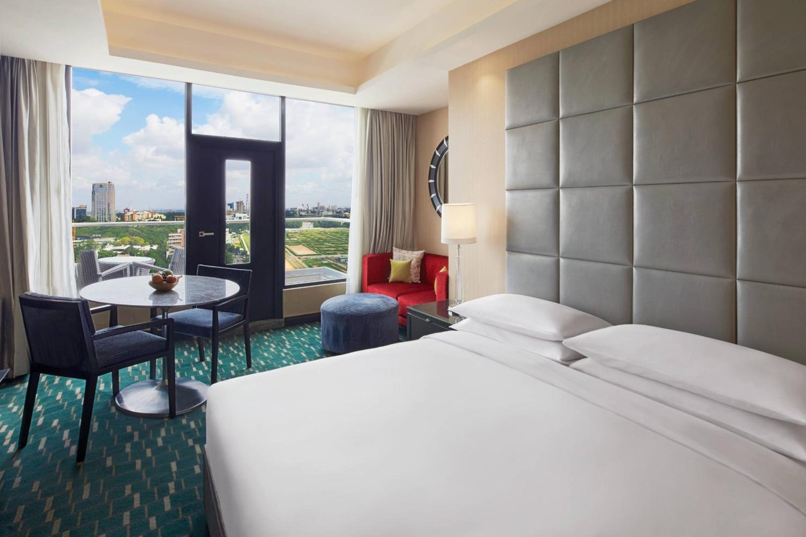 Renaissance Bengaluru Race Course Hotel — photo 3