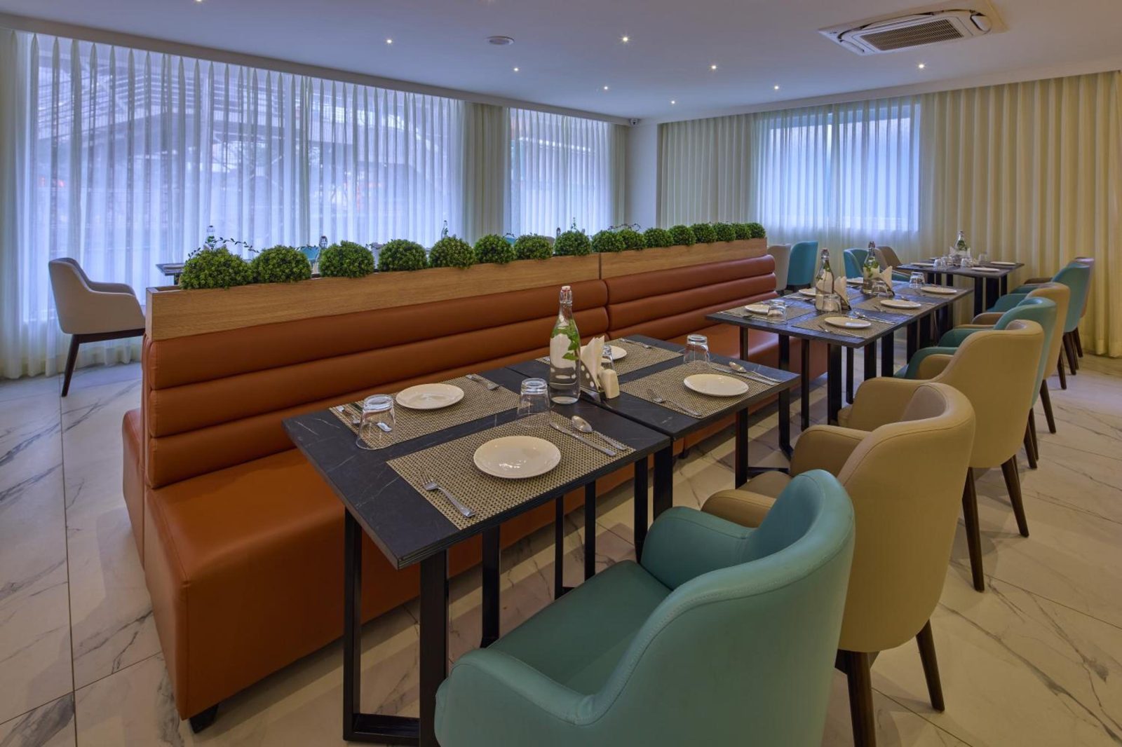 Grand Continent Hebbal A Sarovar Portico Affiliate Hotel — photo 7