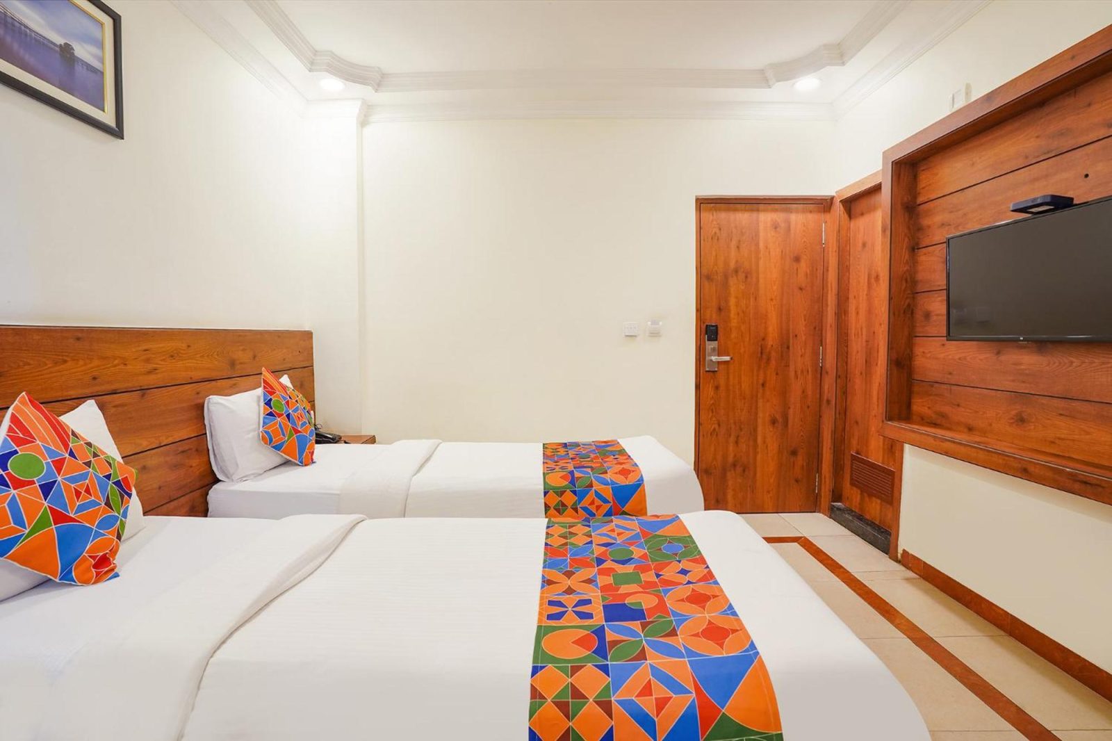 HOTEL SAVI iNN NEAR BENGALURU PALACE — photo 5