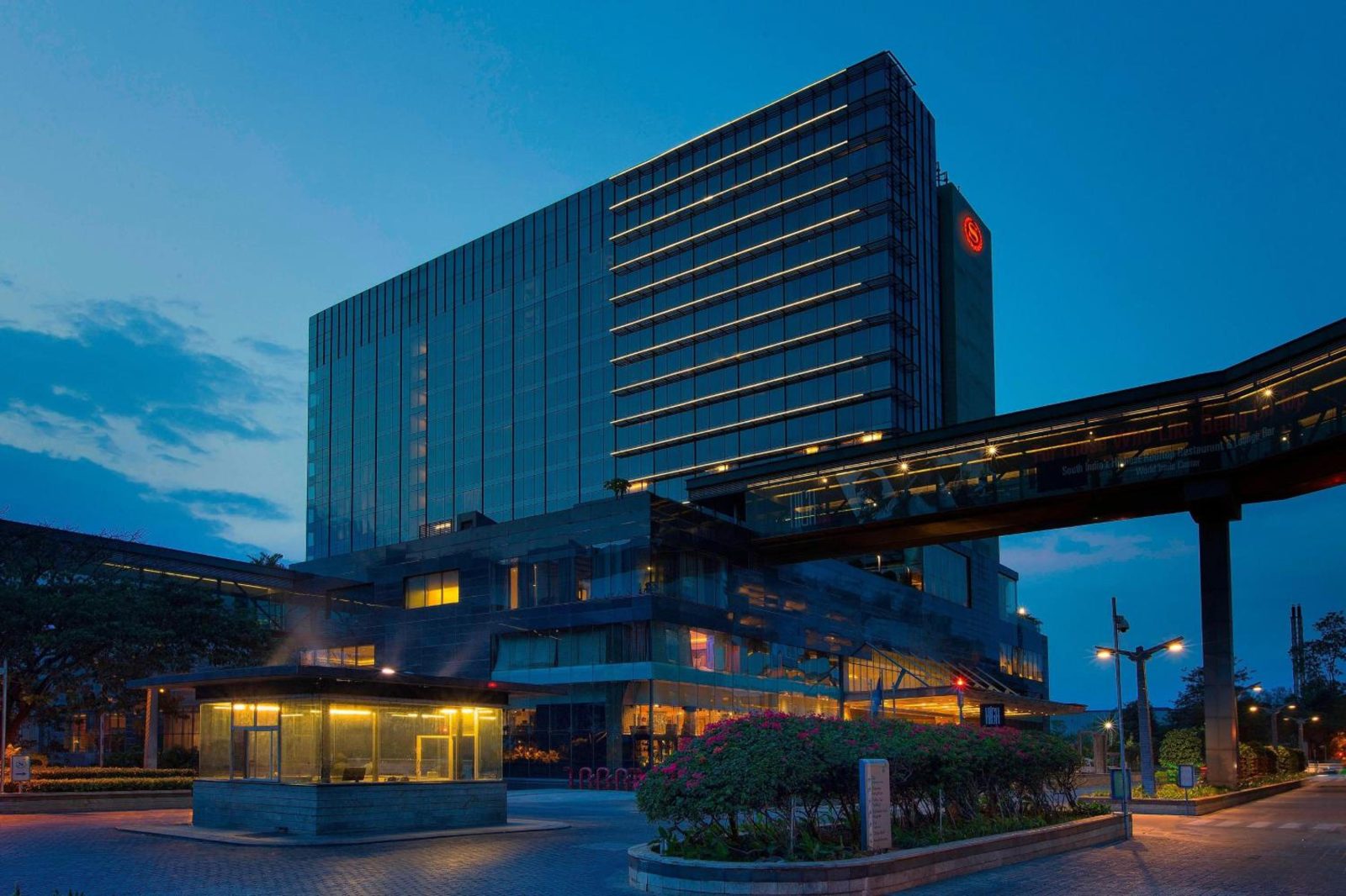 Sheraton Grand Bangalore Hotel at Brigade Gateway — photo 2