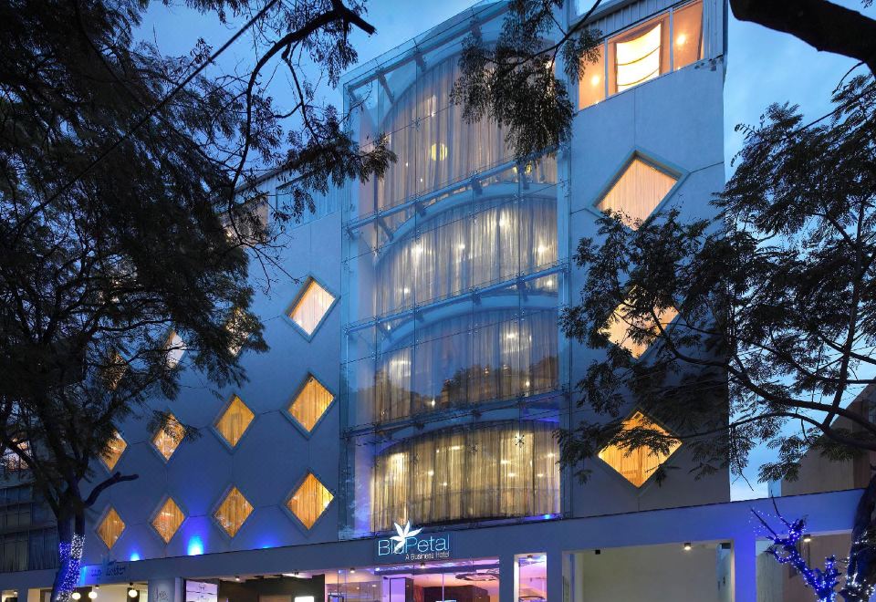 Blu Petal - A Business Hotel