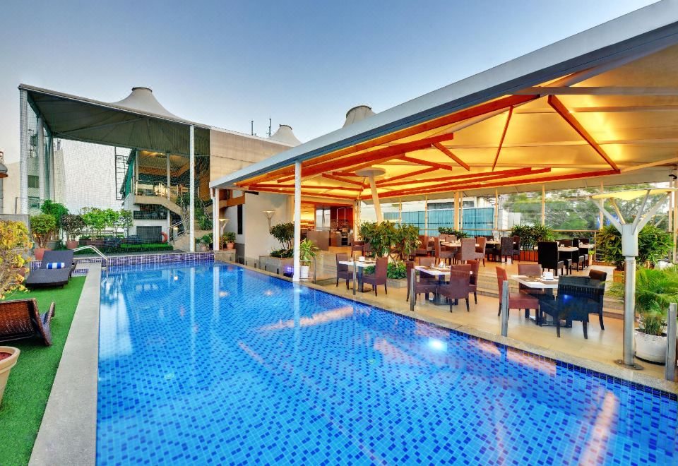 Iris The Business Hotel
