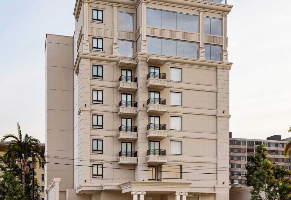 AK Castle Suites